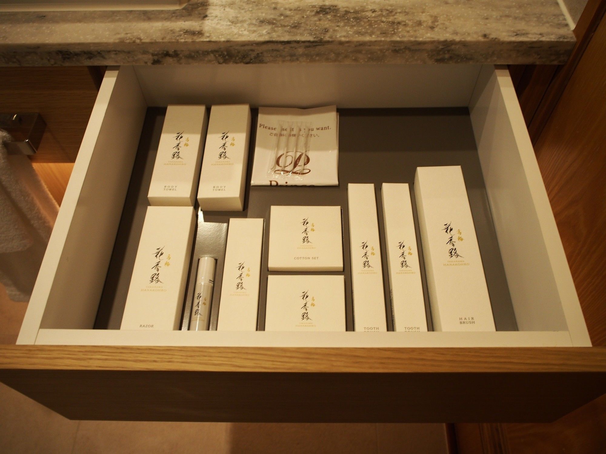แกรนด์ ปริ้นซ์ โฮเต็ล ชิน ทากานาวะ Hotel โตเกียว ภายนอก รูปภาพ